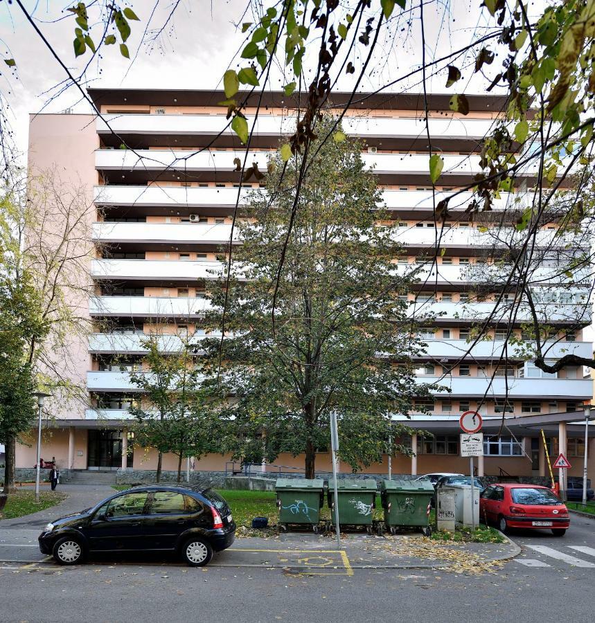 Apartment Myhome 萨格勒布 外观 照片